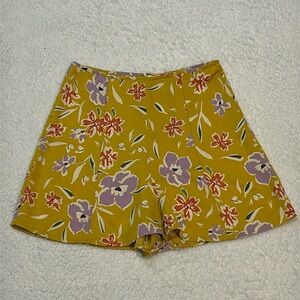 BCBGeneration Yellow Floral Print Lightweight Shorts size 0